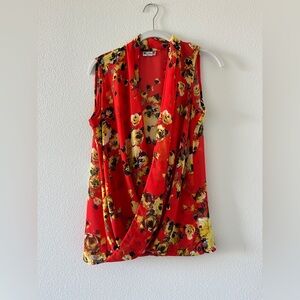 Kut from the kloth red flower print sleeveless blouse size S